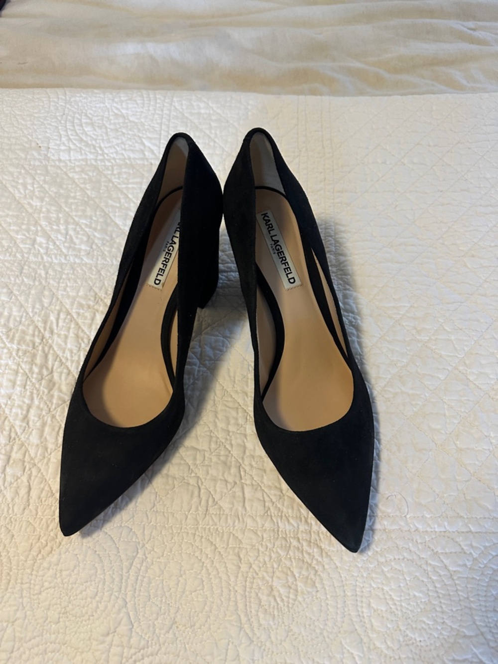 Karl Lagerfeld Black Pointed Toe Suede Pumps